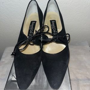Kennth Cole New York Grace Kelly Louie Heel Black Suade Pumps .